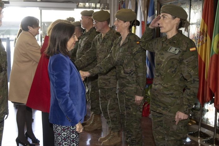 El Ministerio de Margarita Robles debe hacer frente a una ciondena por un acoso sexual de un superior a una soldado.