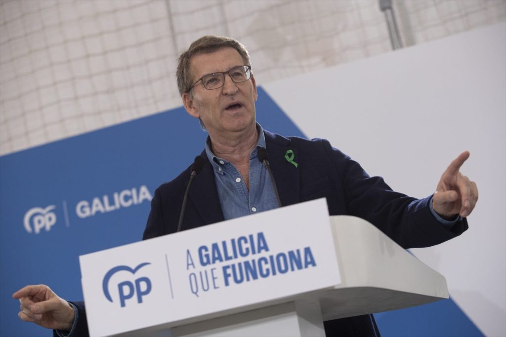 «En Galicia los insultos, las mentiras y las descalificaciones no dan ningún voto», afirma Feijóo