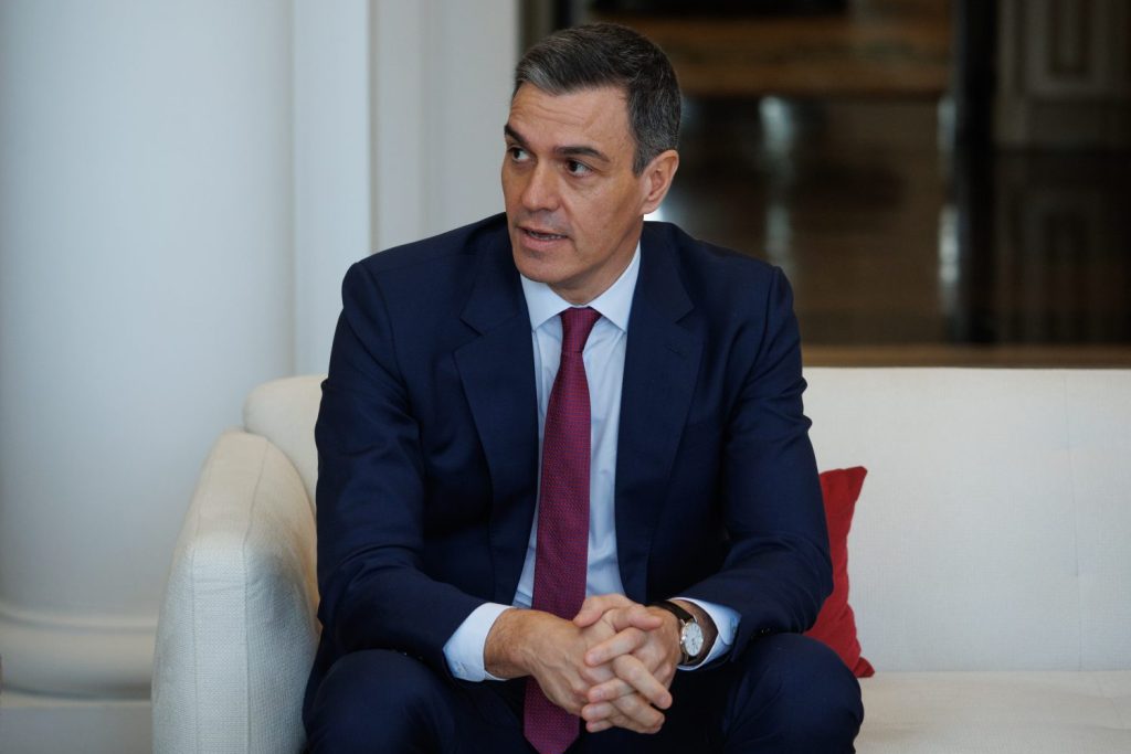 Pedro Sánchez ofrece la derrota del PSOE de Galicia con un batacazo histórico