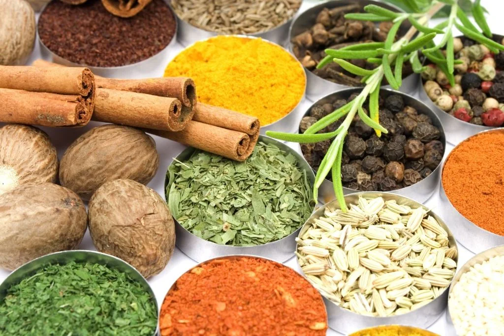 Estrategia quema grasas: Los 10 mejores alimentos para encender tu metabolismo 2 Moncloa METABOLISMO: EL PODER DE LAS ESPECIAS