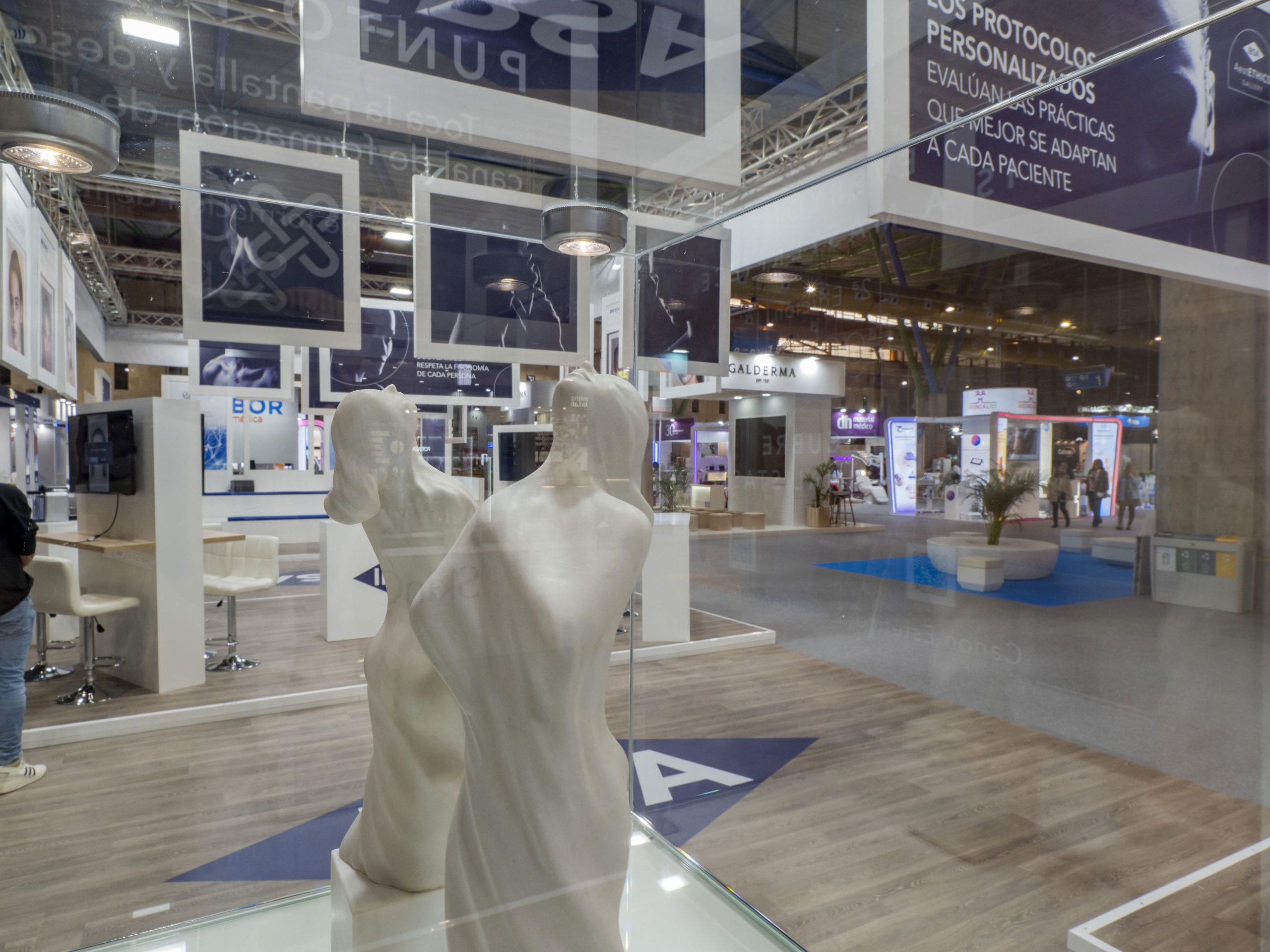 IBSA insiste en el compromiso de la medicina estética con la ética en la 39ª edición de la SEME 1 Moncloa IBSA DERMA. SEME 2024 1 scaled Moncloa