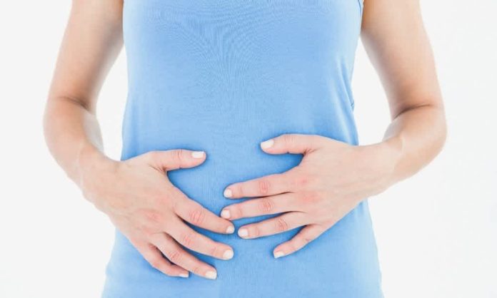 Alivia gases e hinchazón con los 5 mejores remedios caseros descubiertos. ¡Bienestar abdominal asegurado!