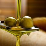 La OCU revela el oro líquido del supermercado: descubre el mejor aceite de oliva, tu elección perfecta