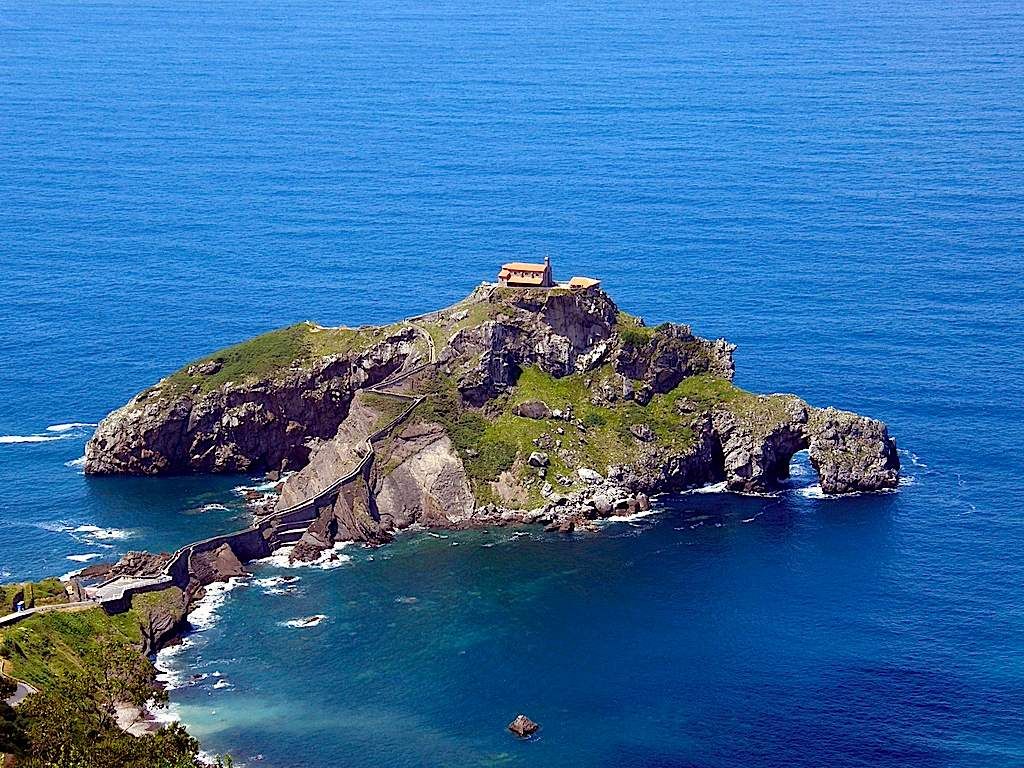 San Juan de Gaztelugatxe: Explora diez curiosidades que intensificará tu experiencia al máximo