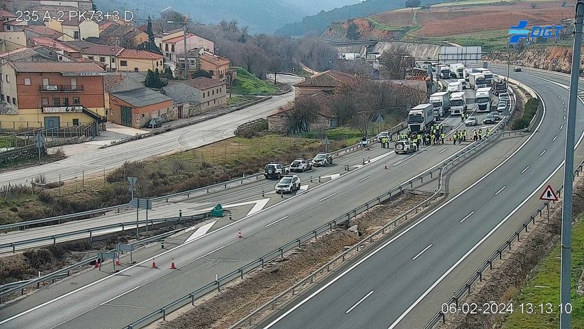 Los tractores bloquean España en busca de soluciones para el campo
Fuente: DGT