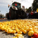 PP y PSOE, protagonistas del teatro por los agricultores murcianos