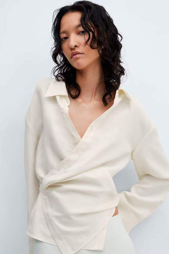 Esta primavera 2024, Mango propone un estilo cautivador con camisas cruzadas: ¡Elegancia sin botones evidentes! 1 Moncloa camisa lino Moncloa