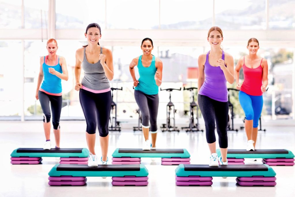 Descubre la playlist perfecta para inspirar tu energía en el gimnasio 1 Moncloa ejercicio aerobico Moncloa