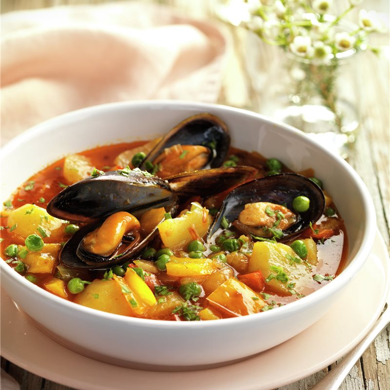 guiso de mejillones con patatas y Moncloa