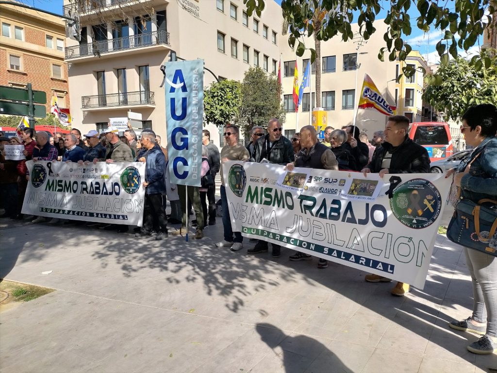 Manifestación convocada por AUGC el pasado viernes 16 de febrero para pedir las reclamaciones de los agentes a Marlaska.