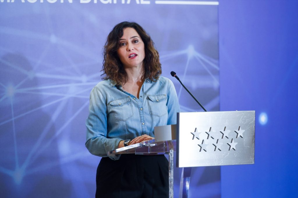 Díaz Ayuso condena el ataque a la sede del PSOE de Alcalá 1 Moncloa Isabel Díaz Ayuso condenó el ataque en la sede del PSOE-Alcalá.