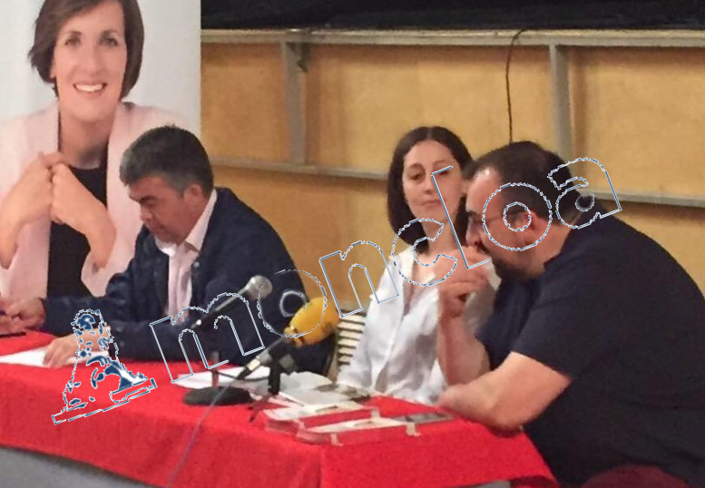 Santos Cerdán, número tres del PSOE, junto a Patricia Úriz y Koldo García