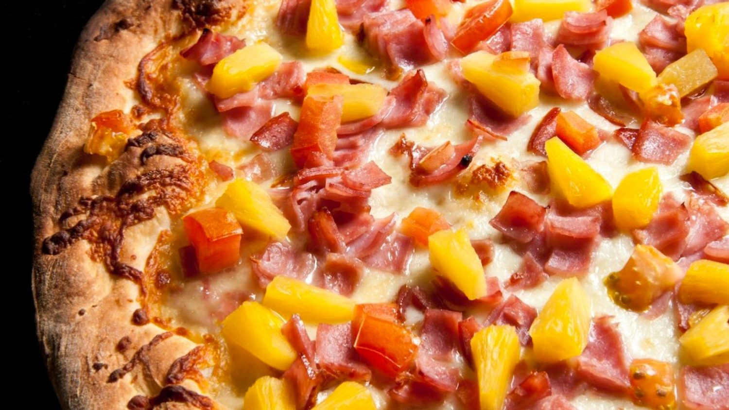 Misterios de la pizza hawaiana: 8 curiosidades sobre su creación 4 Moncloa UN LEGADO DULCE Y SALADO