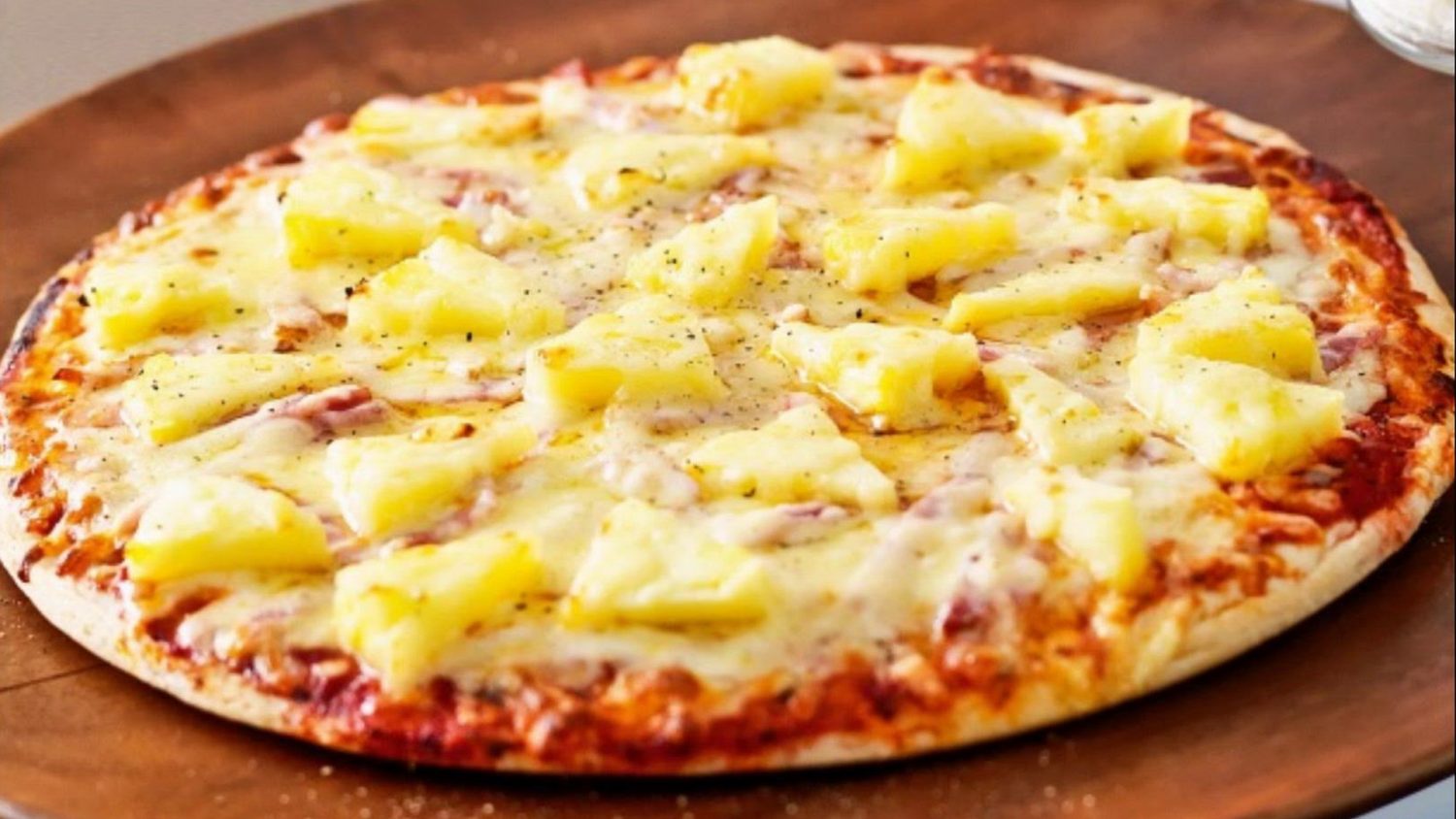Misterios de la pizza hawaiana: 8 curiosidades sobre su creación 1 Moncloa EL ORIGEN DE LA CONTROVERSIA