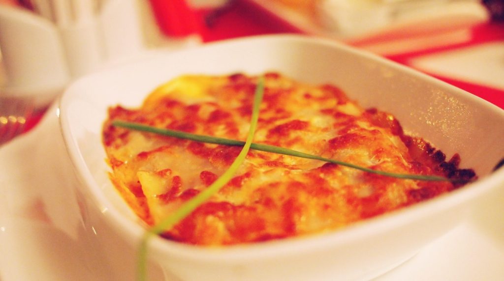 Delicioso pastel de calabacín con champiñones: Sabroso y asequible 3 Moncloa pastel de calabacín