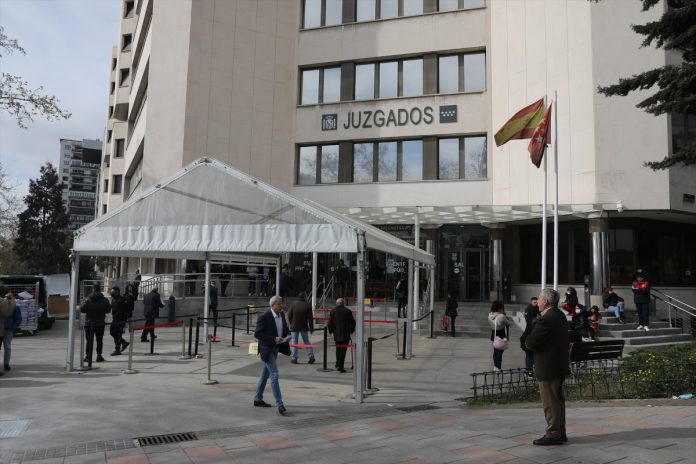 El instructor les tomará declaración el próximo 23 de abril en los juzgados de Plaza de Castilla
