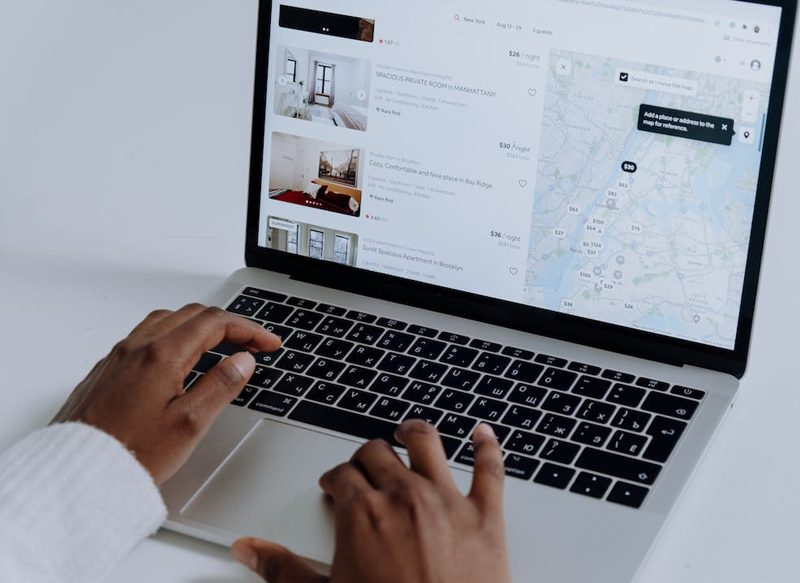 Descubre tácticas expertas para identificar estafas en alquiler de pisos en Airbnb y Booking