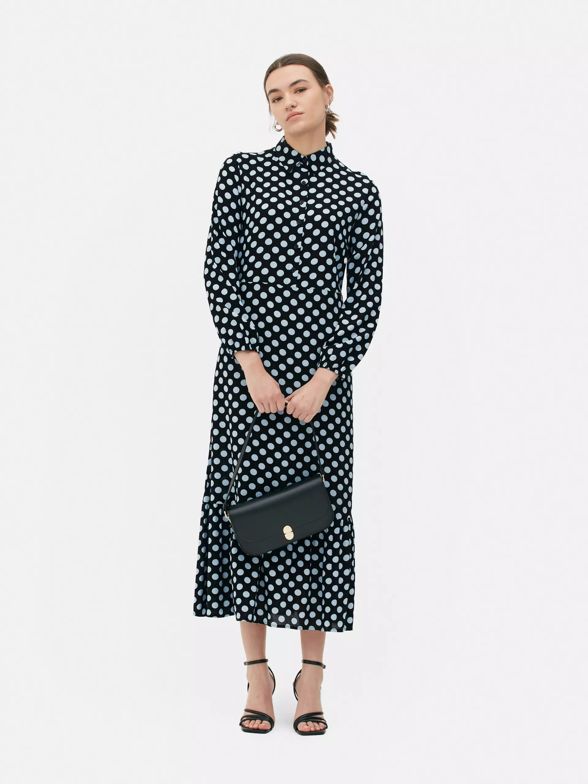 ¡Estilo vintage imperdible! Encanta el vestido camisero años 50 de Primark 1 Moncloa vestido