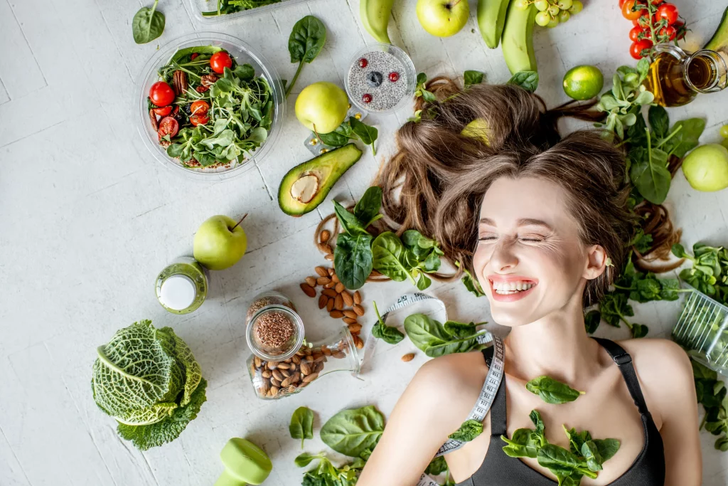 3 vitaminas que toda mujer debe tomar después de los 40 para evitar el envejecimiento 1 Moncloa ¿Cuáles son las vitaminas indispensables para mujeres de más de 40?