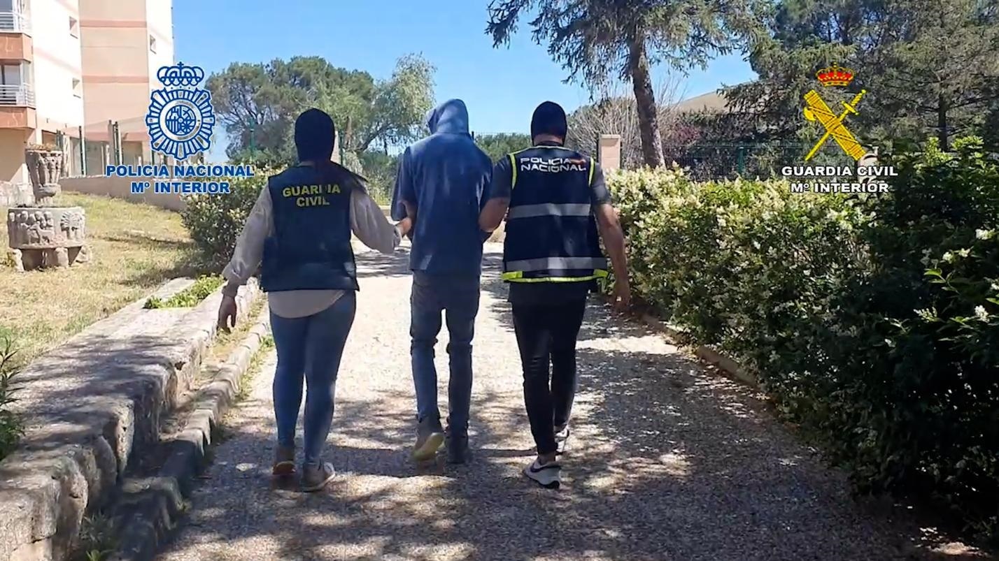 Un miembro de los Blood detenido hace poco.