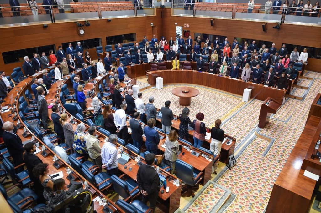 Lobato y su oposición a Más Madrid dentro de la Asamblea | Foto: Europa Press