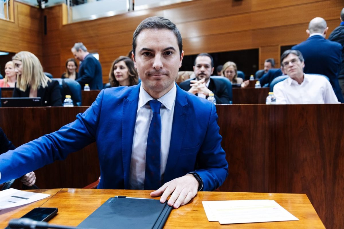 Juan Lobato, presidente y líder del PSOE de Madrid a pesar de Ferraz