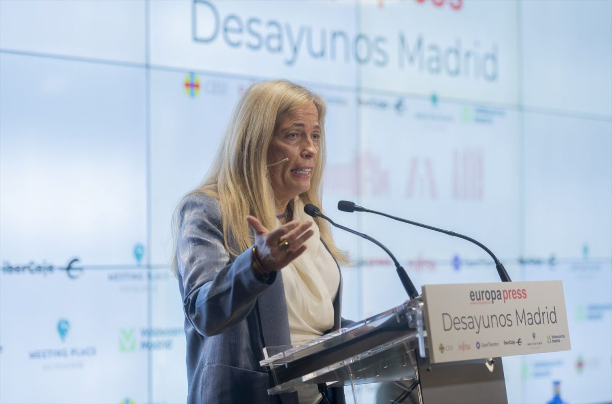 Rocío Albert tiene a 14 asesores en su Consejería de economía, Hacienda y empleo, entre ellos a Gerardo Álvaro.