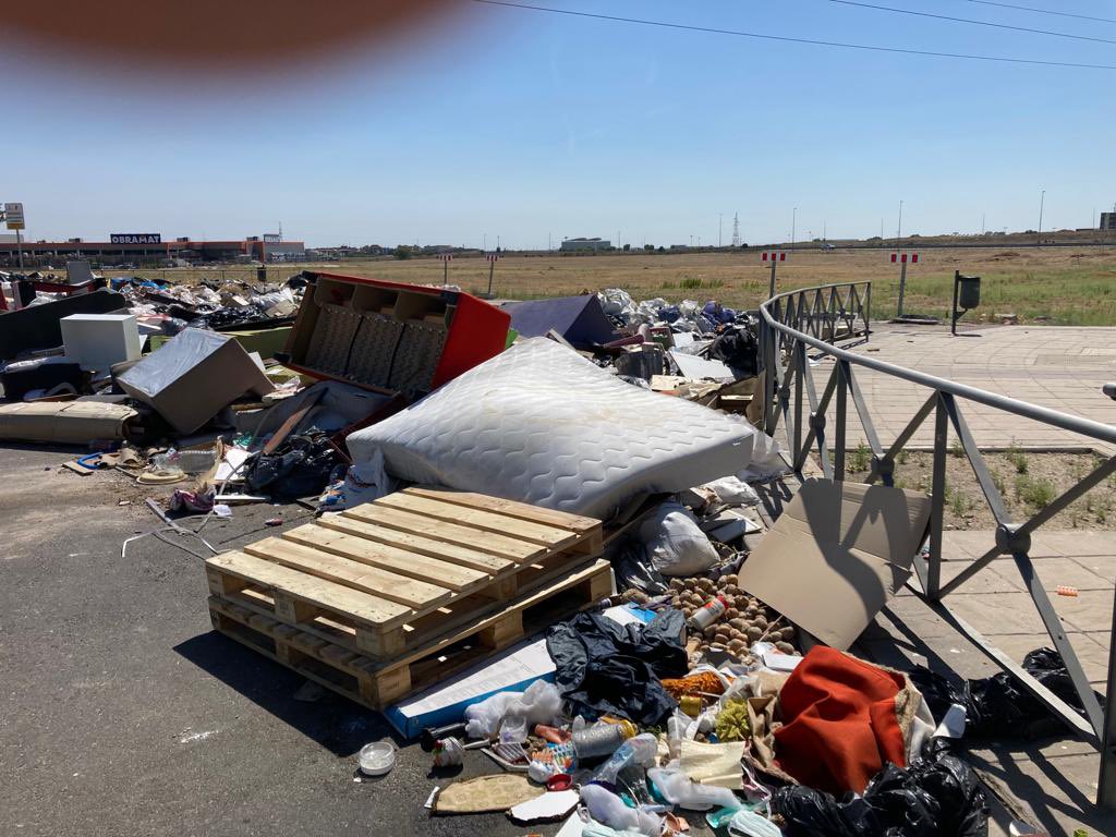 Los Vecinos De Alcorcón Cansados De Los Okupas De La Calle Praga | Foto: @Okupasalcorcon