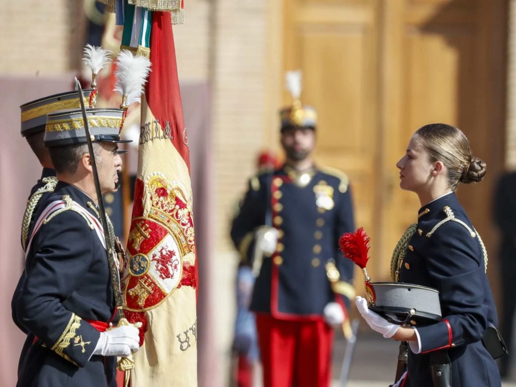 La infanta Sofía no quiere seguir el mismo futuro que Leonor: Carrera militar estaría en vilo 1 Moncloa sofía