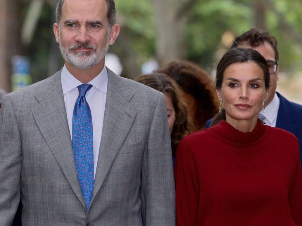 Secretos desvelados Letizia entre la infidelidad y la enfermedad portada reveladora extranjera lo estaria confirmando 9 Moncloa