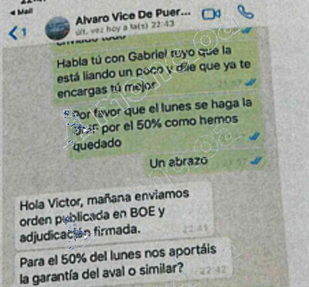 Álvaro Sánchez Manzanares apunta a Víctor que todo esta preparado para la publicación en el BOE