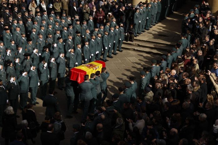 Funeral de uno de los guardias asesinado en Barbate.
