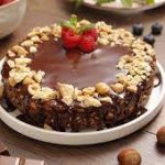 Sinfonía deliciosa: Tarta de chocolate y avellanas, placer inigualable