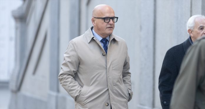 El senador del PP y expresidente de la Diputación de Ourense, José Manuel Baltar, llega a declarar al Tribunal Supremo, a 19 de diciembre de 2023 por un presunto delito contra la seguridad vial.