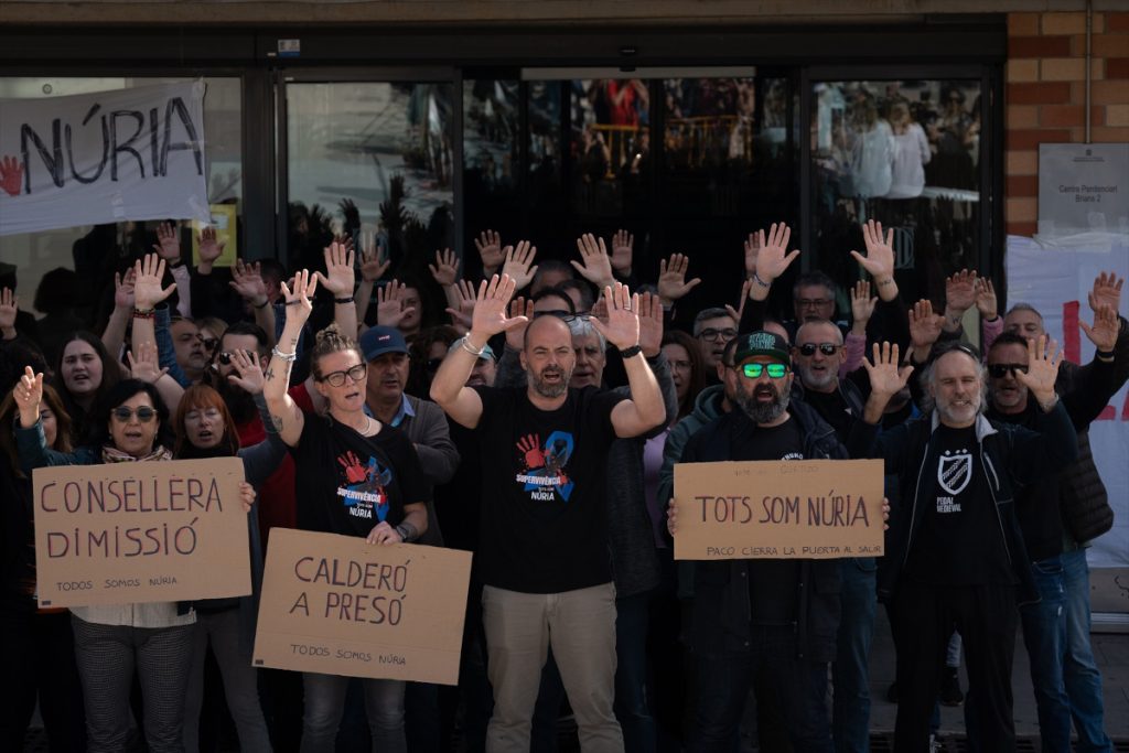 funcionarios protestan carteles concentracion frente centro penitenciario Moncloa