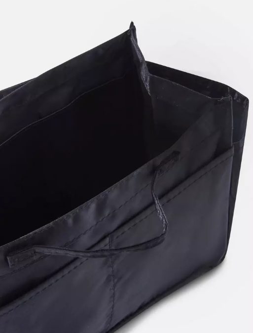 organizador con bolsillos