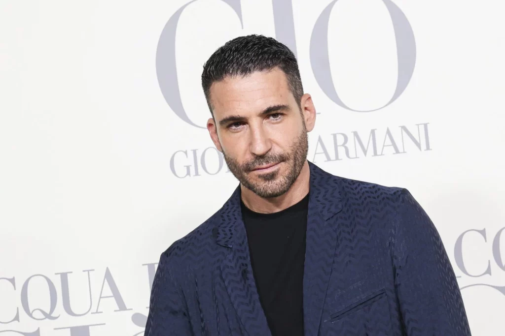 A qué lugar se escapó Miguel Ángel Silvestre antes de comenzar a grabar su nueva serie 2 Moncloa 17098957918463 Moncloa