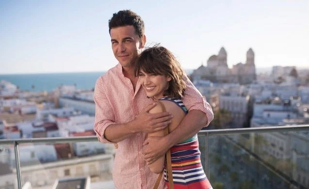 Este es el mejor amigo de Úrsula Corberó y no te lo imaginabas 1 Moncloa Cuántas veces hemos visto juntos trabajando a Úrsula Corberó y a Mario Casas