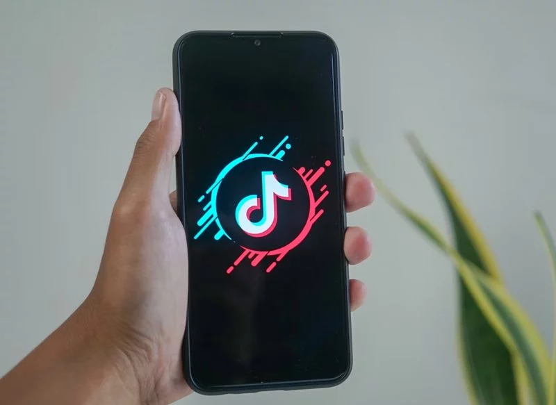 BYTEDANCE SUSPENDE TIKTOK LITE