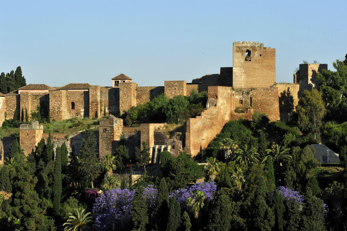 ALCAZABA: LEYENDAS DE LA REINA MORISCA