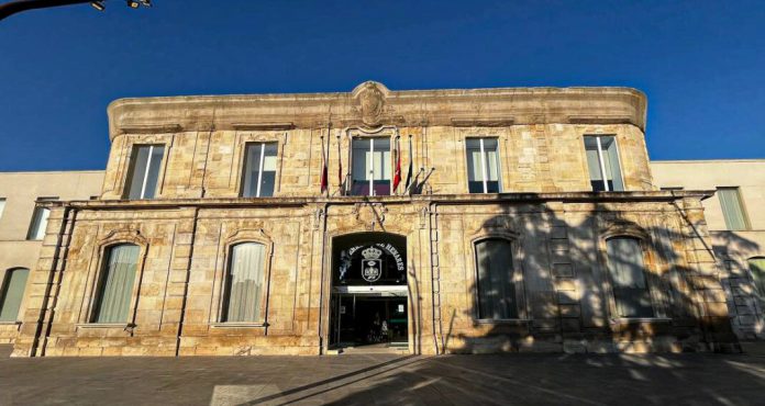 El Ayuntamiento de San Fernando afronta uno de sus más importantes conflictos laborales.