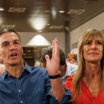 Pedro Sánchez sopesa dimitir por los vínculos de su esposa en el caso Koldo