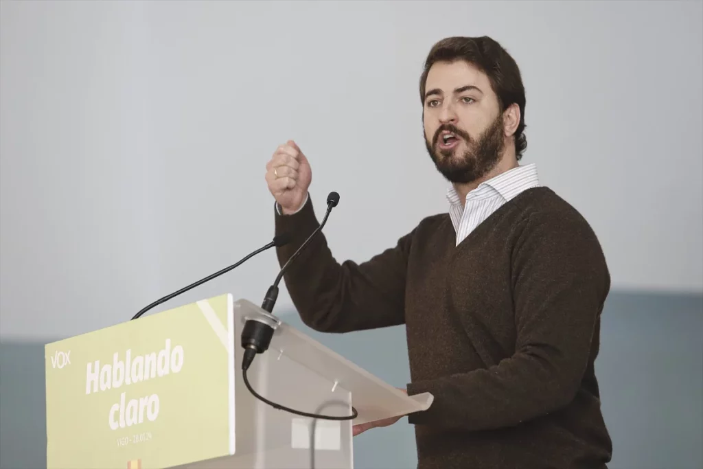 Juan García-Gallardo (Vox) dijo: «La violencia contra el adversario político no debe ser la respuesta. Oposición toda. Violencia, cero».