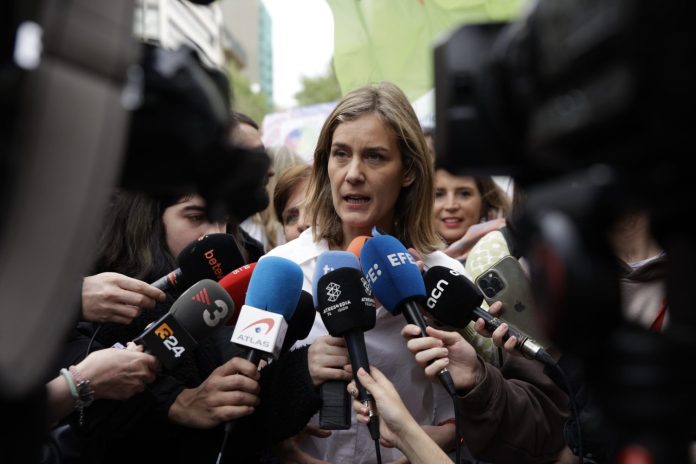 Albiach (Comuns) reprocha a Aragonès plantear un debate de tres candidatos con 