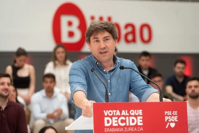El PNV agita el miedo y Bildu recoge las nueces: la estrategia de la legitimación 3 Moncloa Los grandes planes de futuro del PSE-EE con la EITB frente a Sumar | Foto: PSE