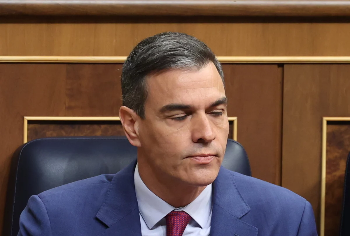 Pedro Sánchez decide su futuro este lunes