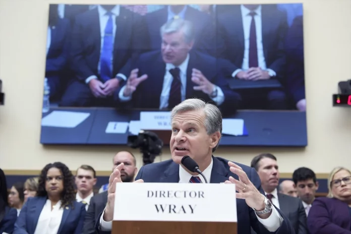 El director del FBI.