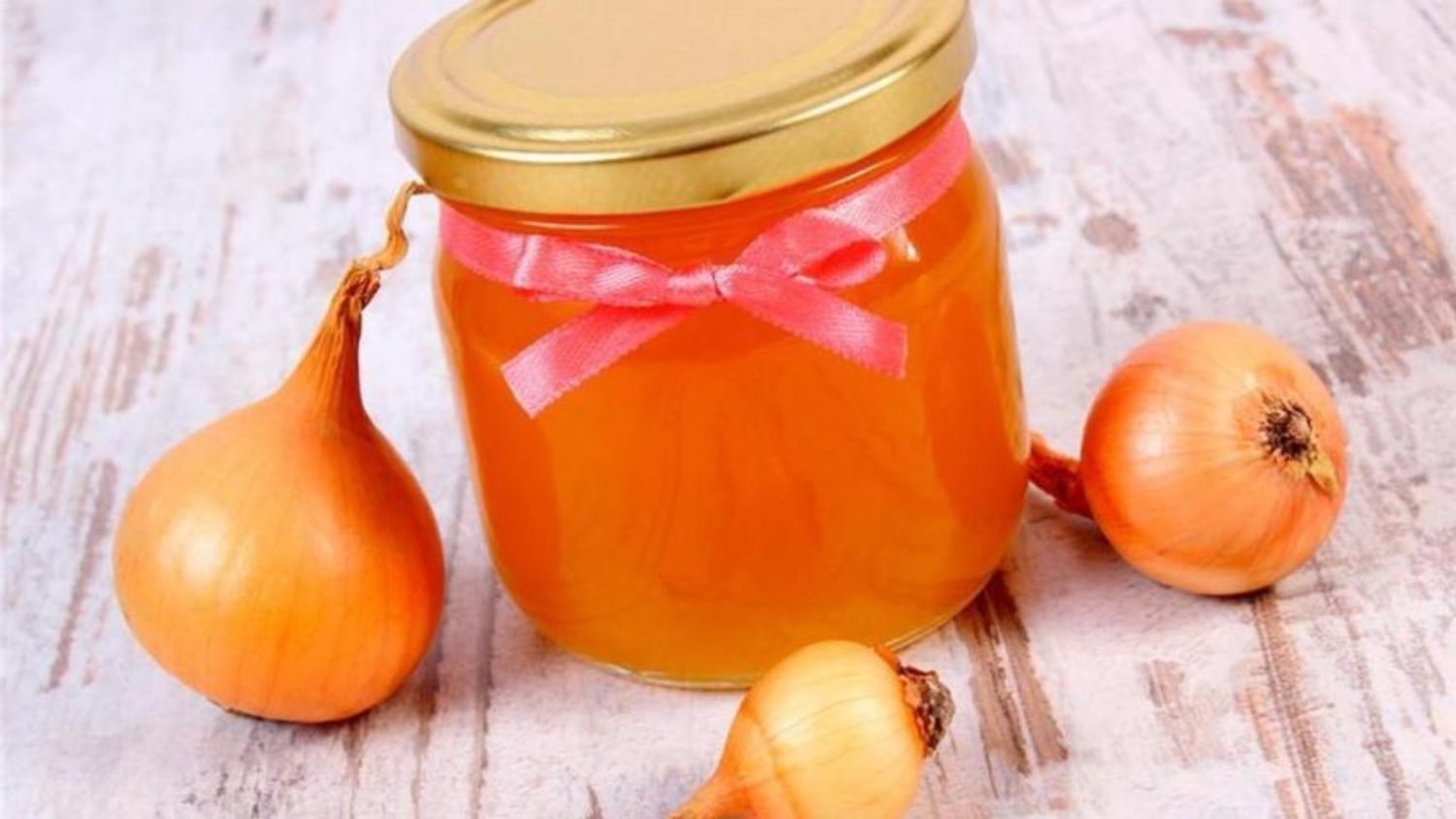 Cómo preparar el jarabe de cebolla casero que alivia la tos al instante