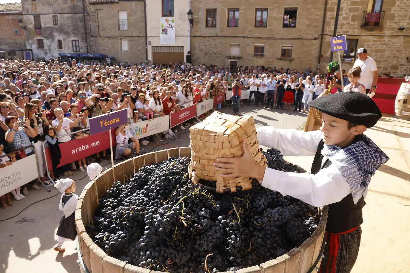 FIESTAS Y TRADICIONES