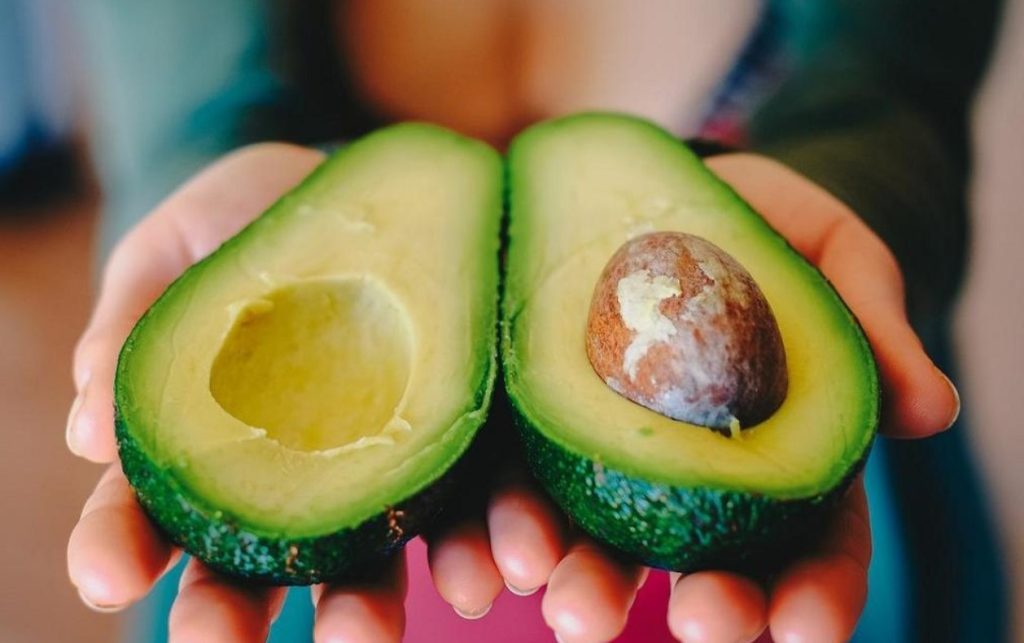 Aguacate: el superalomento ideal para mejorar la salud